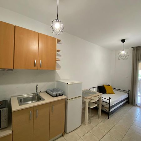 Georgoudi Apartments นิกิติ ภายนอก รูปภาพ