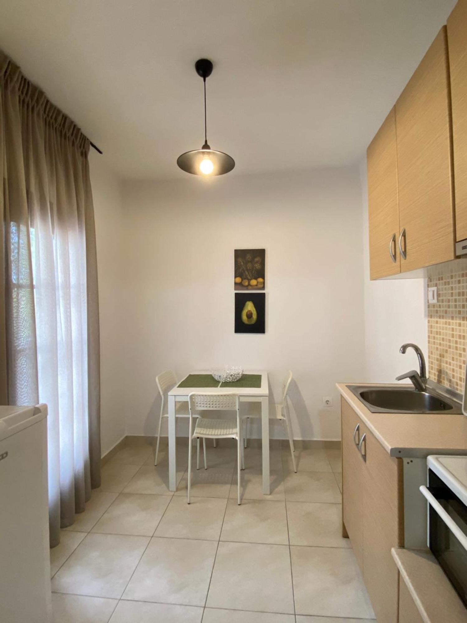 Georgoudi Apartments นิกิติ ภายนอก รูปภาพ