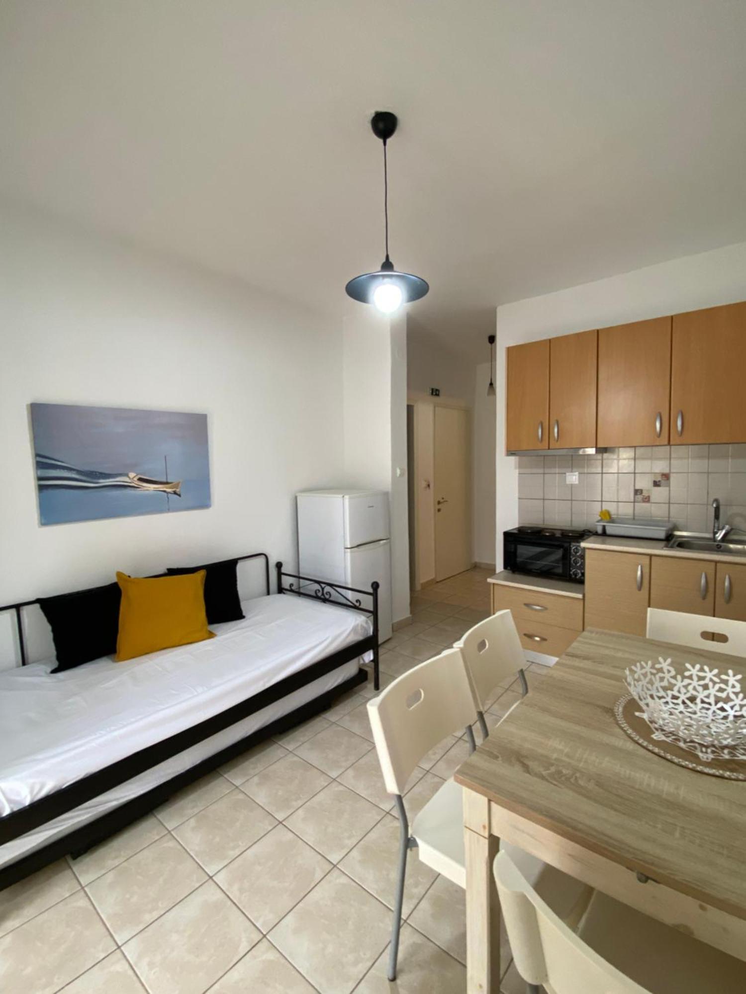 Georgoudi Apartments นิกิติ ภายนอก รูปภาพ