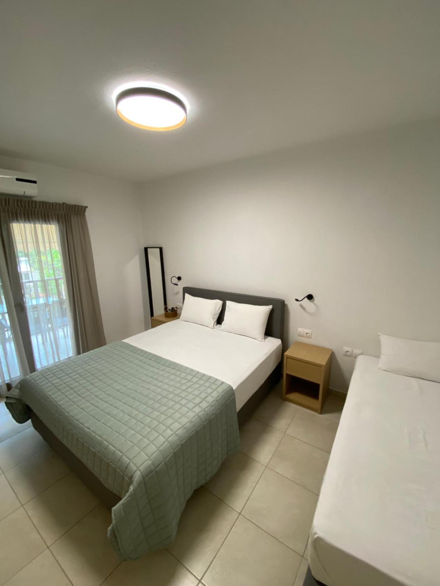 Georgoudi Apartments นิกิติ ภายนอก รูปภาพ